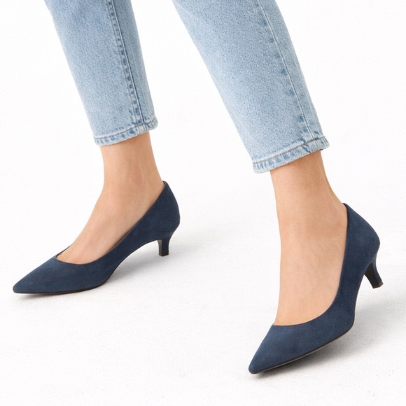 Michael Kors Shoes - Michael Kors Classic Women's Navy Suede Pointed-Toe Kitten Heels Women’s Size 8M
